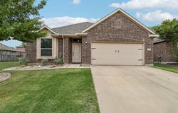 7629 Spring Drive, Watauga, TX 76148