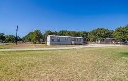 173 Briar Oaks Drive, Azle, TX 76020