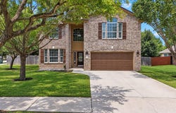 201 Middle Crk, Buda, TX 78610