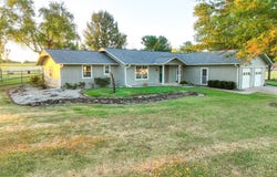 9321 S4110 Rd, Oologah, OK 74053