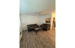 118 Salisbury E, West Palm Beach, FL 33417