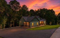 25 W River Run Dr, Franklin, NC 28734