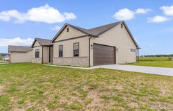951 Forbs Drive, Waterloo, IL 62298