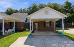 19980 Oak Leaf Circle, Cornelius, NC 28031