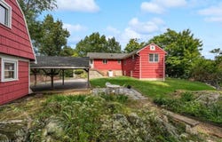 40 Broad St, Pompton Lakes Boro, NJ 07442-2202
