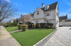 Forest Hills, NY 11375