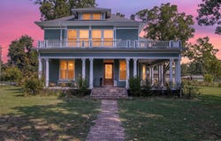 206 E Cherry, Lonoke, AR 72086