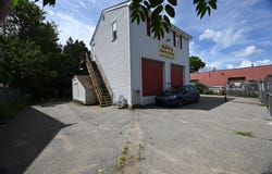 39 Wilbur St, Lowell, MA 01851