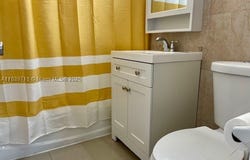 330 W 40th Pl, Hialeah, FL 33012