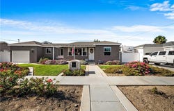 4582 Howard Avenue, Los Alamitos, CA 90720