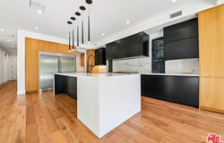 1037 Palms Blvd, Los Angeles, CA 90291