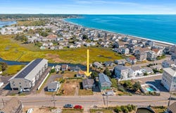 562 Winnacunnet Road, Hampton, NH 03842