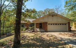 4700 Jerry Dr, Little Rock, AR 72223