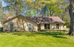 2002 E Warwick Circle, Longview, TX 75601
