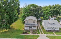 407 E 4th Street, O'Fallon, IL 62269