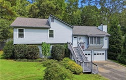 5045 Ravenwood Drive, Marietta, GA 30066