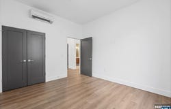 21 Lincoln Park, Newark, NJ 07102