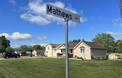19 MATHEWS LN, LYNDHURST, VA 22952
