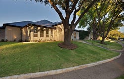 1913 Crockett Circle, Irving, TX 75038