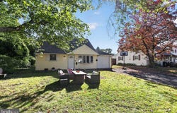 15 DREXEL Road, HATBORO, PA 19040