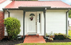 2740 Torrington Road, Laurens, SC 29360