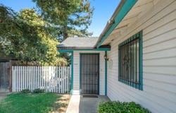 551 W Pat Drive, Clovis, CA 93612