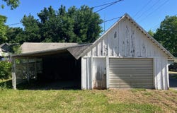 320 S Malcolm, Chanute, KS 66720