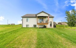 803 Irving Drive, Solon, IA 52333