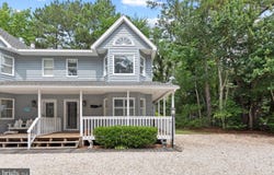 422B GARFIELD PKWY #B, BETHANY BEACH, DE 19930