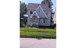 932 Vineshire Road, Cleveland Heights, OH 44121