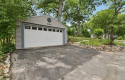 4424 Riverside Rd, Waterford, WI 53185