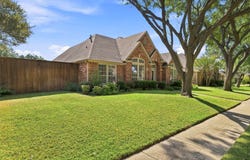 2910 Live Oak Drive, Rowlett, TX 75088