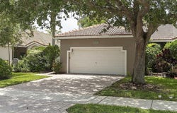 2901 E Aragon Boulevard, Sunrise, FL 33313