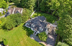 12 Leeside Road, Carmel, NY 10512