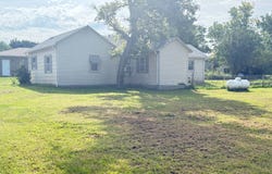 309 1st St, Kimball, SD 57355