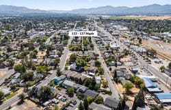 123 Maple Street, Central Point, OR 97502