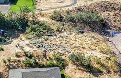 E 18th St, TheDalles, OR 97058