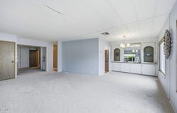 36 Isabel Avenue, Camarillo, CA 93012