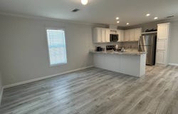 925 301 Blvd E, Bradenton, FL 34203