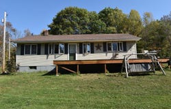 3 Pine Lane, Burnham, ME 04922