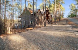 706 Red Berry Trail, Broken Bow, OK 74728
