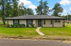 607 W Campbell Road, Linden, TX 75563