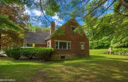 20 Prospect St, Dalton, MA 01226