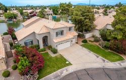 1826 E LAKECREST Drive, Gilbert, AZ 85234