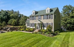 4 Look Out Circle, Middleboro, MA 02346