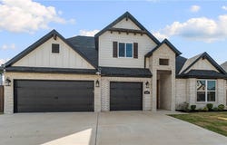 1161 Montieri Drive, Centerton, AR 72719