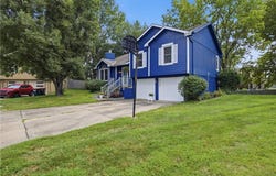 1507 Emerald Circle, Kearney, MO 64060