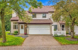 4068 Wilshire Circle, Shoreview, MN 55126