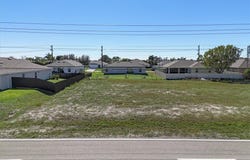 2002 Kismet Parkway W, Cape Coral, FL 33993