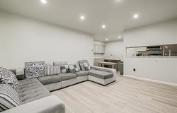 29101 Hayes Road, Warren, MI 48088